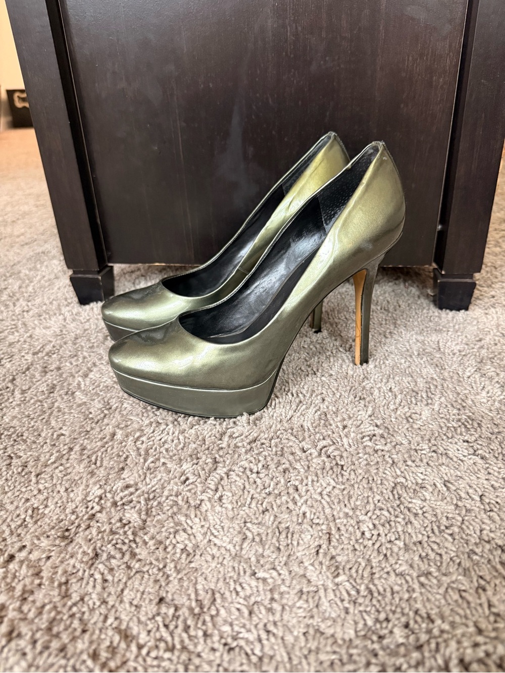 Nine West Olive Green Metallic Platform Pumps